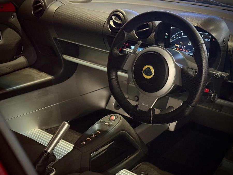 EXIGE S - Image 7